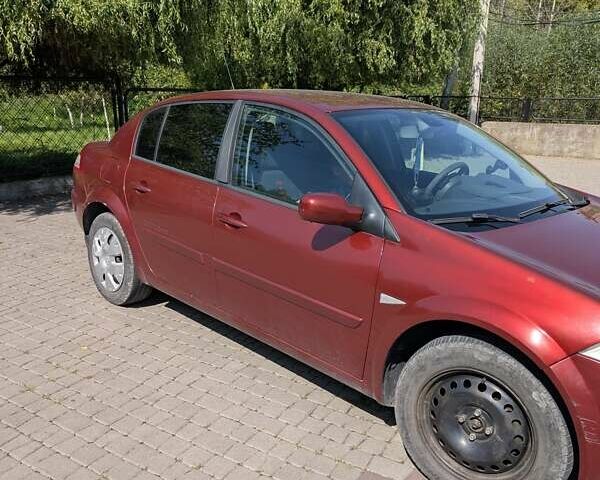 Червоний Рено Меган, об'ємом двигуна 1.6 л та пробігом 191 тис. км за 4700 $, фото 9 на Automoto.ua