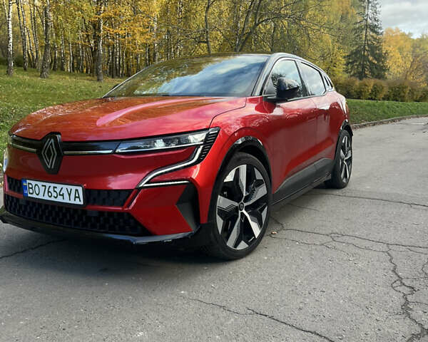 Рено Меган 2023 в Тернополе на Automoto.ua Красный Рено Меган, объемом двигателя 0 л и пробегом 38 тыс. км за 21499 $, фото 1 на Automoto.ua