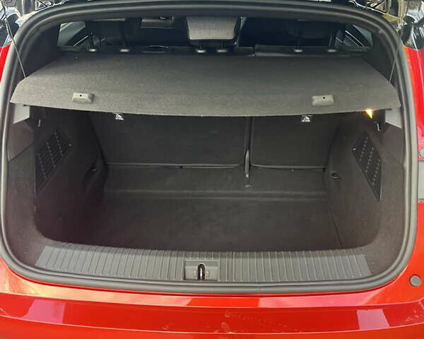 Рено Меган 2023 в Тернополе на Automoto.ua Красный Рено Меган, объемом двигателя 0 л и пробегом 38 тыс. км за 21499 $, фото 8 на Automoto.ua