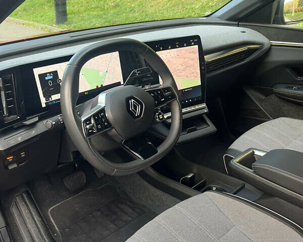 Рено Меган 2023 в Тернополе на Automoto.ua Красный Рено Меган, объемом двигателя 0 л и пробегом 38 тыс. км за 21499 $, фото 12 на Automoto.ua