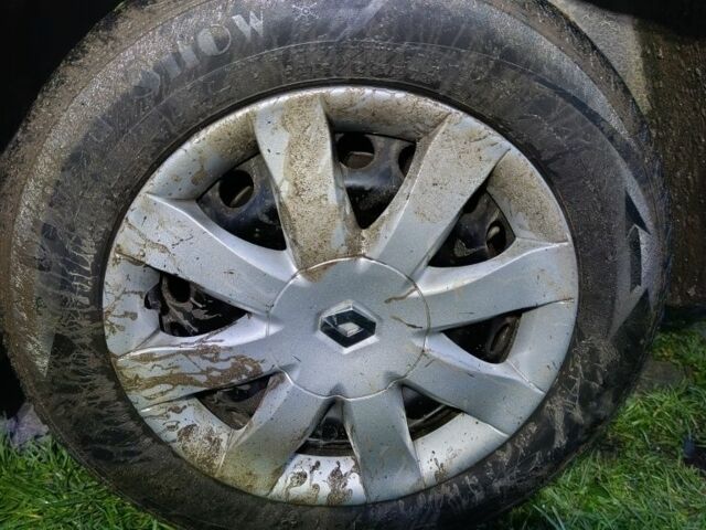 Красный Рено Меган, объемом двигателя 1.4 л и пробегом 137 тыс. км за 4800 $, фото 1 на Automoto.ua