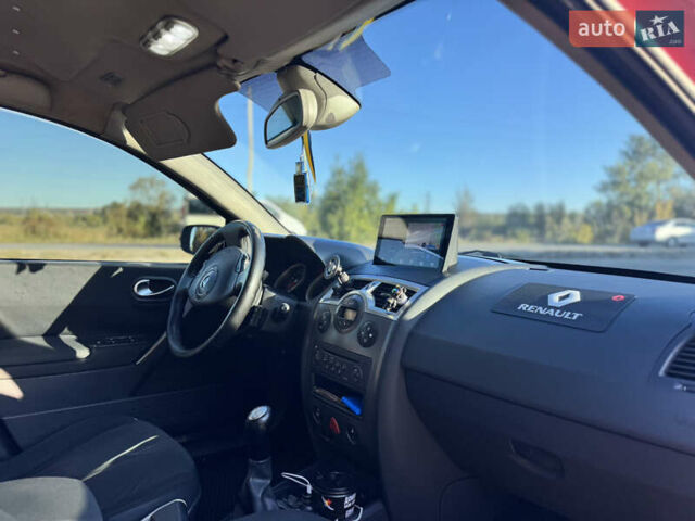 Червоний Рено Меган, об'ємом двигуна 1.5 л та пробігом 290 тис. км за 4700 $, фото 7 на Automoto.ua