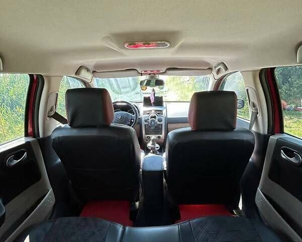 Красный Рено Меган, объемом двигателя 1.6 л и пробегом 305 тыс. км за 4300 $, фото 14 на Automoto.ua