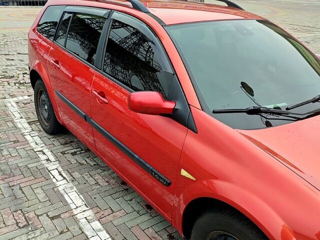 Червоний Рено Меган, об'ємом двигуна 1.6 л та пробігом 282 тис. км за 4600 $, фото 1 на Automoto.ua