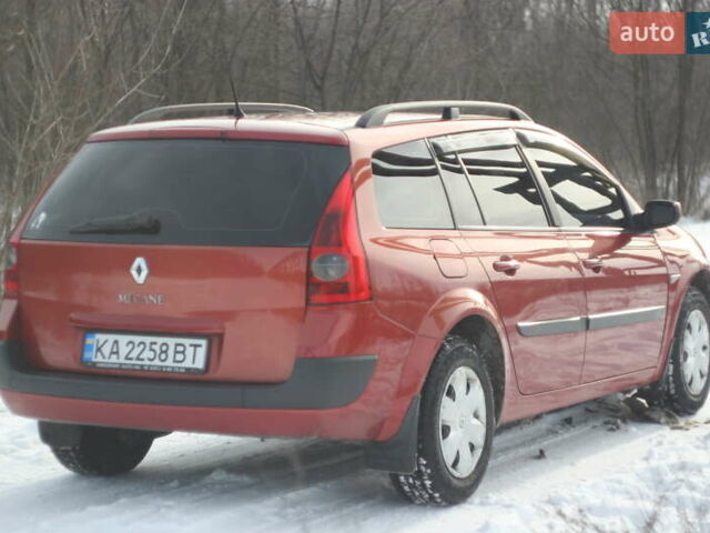 Красный Рено Меган, объемом двигателя 1.6 л и пробегом 250 тыс. км за 4500 $, фото 6 на Automoto.ua