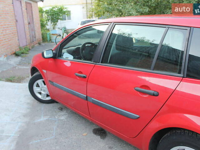 Красный Рено Меган, объемом двигателя 1.6 л и пробегом 254 тыс. км за 5200 $, фото 4 на Automoto.ua