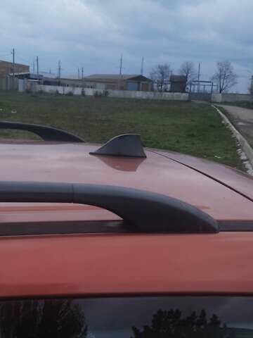 Рено Меган 2004 в Первомайск на Automoto.ua Красный Рено Меган, объемом двигателя 1.6 л и пробегом 257 тыс. км за 4750 $, фото 13 на Automoto.ua