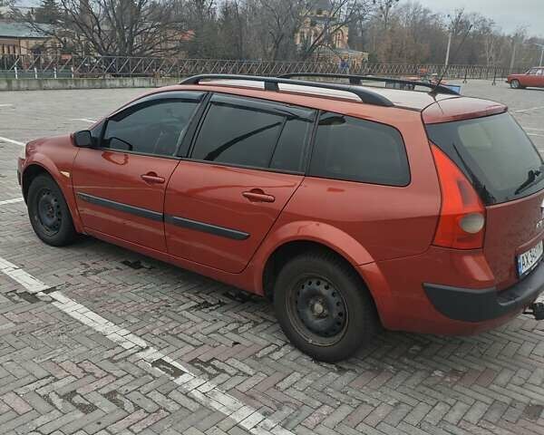 Красный Рено Меган, объемом двигателя 1.6 л и пробегом 282 тыс. км за 4600 $, фото 3 на Automoto.ua