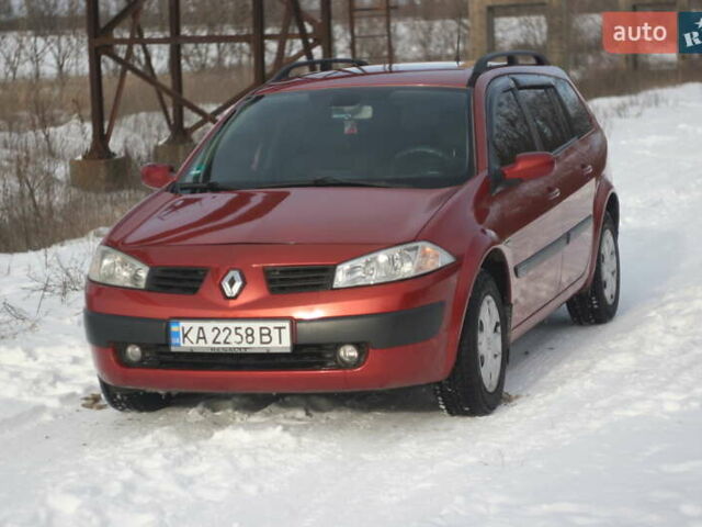 Красный Рено Меган, объемом двигателя 1.6 л и пробегом 250 тыс. км за 4500 $, фото 1 на Automoto.ua