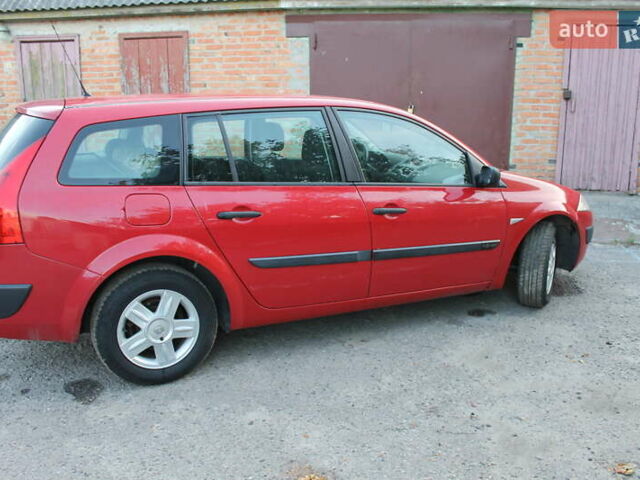 Красный Рено Меган, объемом двигателя 1.6 л и пробегом 254 тыс. км за 5200 $, фото 1 на Automoto.ua