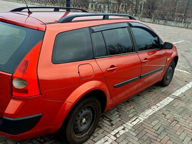 Червоний Рено Меган, об'ємом двигуна 1.6 л та пробігом 282 тис. км за 4600 $, фото 2 на Automoto.ua