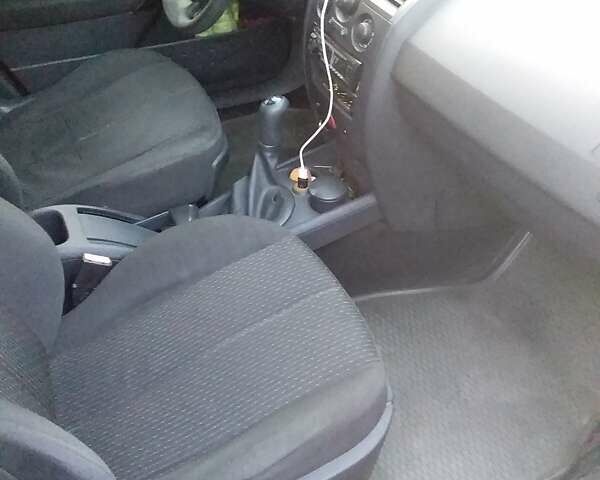 Червоний Рено Меган, об'ємом двигуна 1.39 л та пробігом 358 тис. км за 3450 $, фото 8 на Automoto.ua