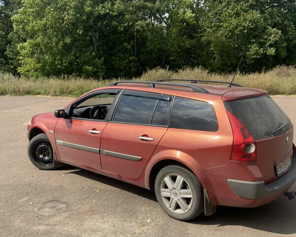 Красный Рено Меган, объемом двигателя 1.6 л и пробегом 180 тыс. км за 4800 $, фото 2 на Automoto.ua