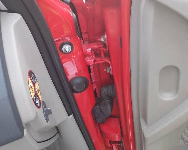 Красный Рено Меган, объемом двигателя 1.6 л и пробегом 269 тыс. км за 4750 $, фото 14 на Automoto.ua
