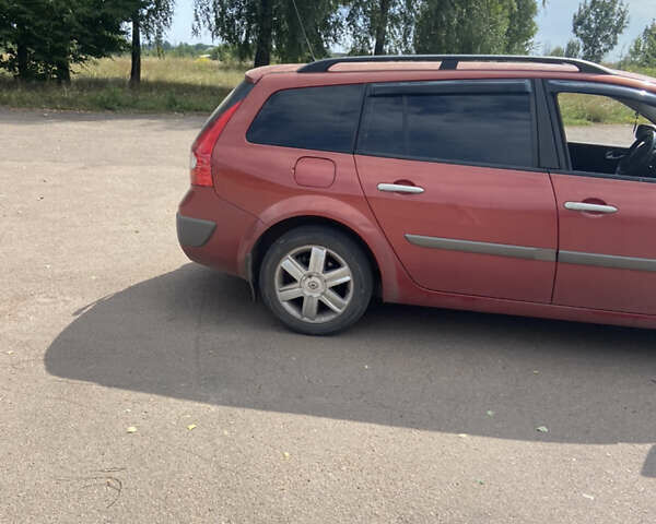 Красный Рено Меган, объемом двигателя 1.6 л и пробегом 180 тыс. км за 4800 $, фото 7 на Automoto.ua