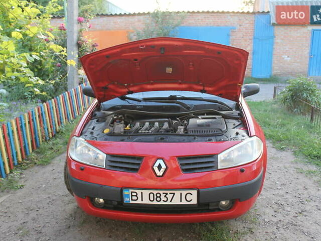 Красный Рено Меган, объемом двигателя 1.6 л и пробегом 254 тыс. км за 5200 $, фото 18 на Automoto.ua