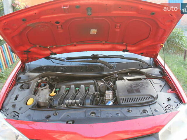 Красный Рено Меган, объемом двигателя 1.6 л и пробегом 254 тыс. км за 5200 $, фото 16 на Automoto.ua