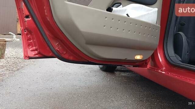 Червоний Рено Меган, об'ємом двигуна 1.6 л та пробігом 221 тис. км за 5000 $, фото 12 на Automoto.ua