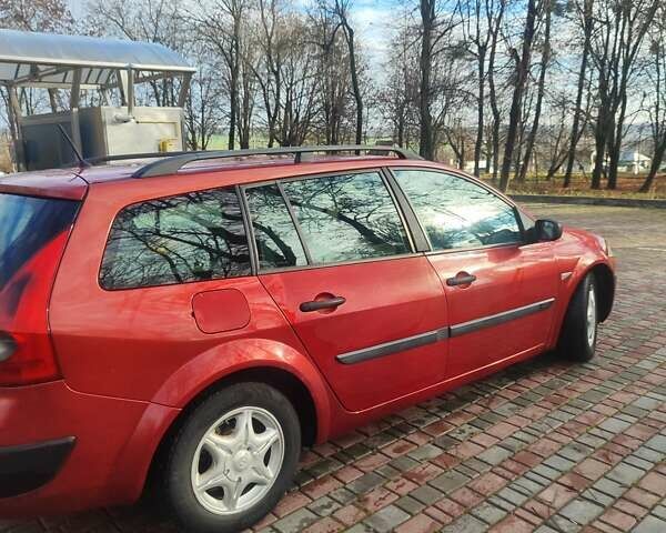Красный Рено Меган, объемом двигателя 1.46 л и пробегом 345 тыс. км за 3000 $, фото 3 на Automoto.ua