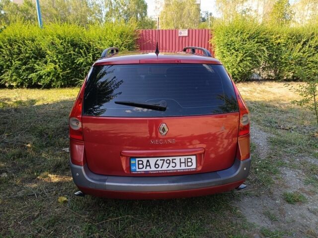Рено Меган 2004 у Кропивницькому (Кіровограді) на Automoto.ua Червоний Рено Меган, об'ємом двигуна 2 л та пробігом 280 тис. км за 5600 $, фото 3 на Automoto.ua