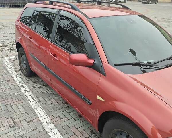 Красный Рено Меган, объемом двигателя 1.6 л и пробегом 282 тыс. км за 4600 $, фото 1 на Automoto.ua