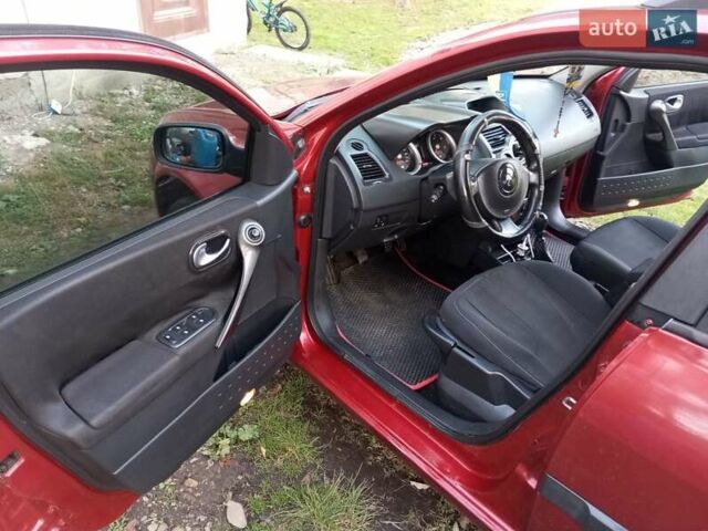 Красный Рено Меган, объемом двигателя 1.5 л и пробегом 190 тыс. км за 3000 $, фото 11 на Automoto.ua