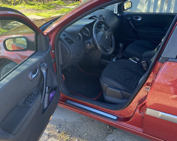 Рено Меган 2005 в Одессе на Automoto.ua Красный Рено Меган, объемом двигателя 1.6 л и пробегом 304 тыс. км за 3999 $, фото 12 на Automoto.ua