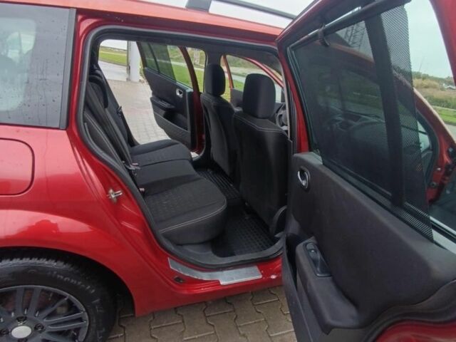 Красный Рено Меган, объемом двигателя 1.5 л и пробегом 269 тыс. км за 3400 $, фото 10 на Automoto.ua