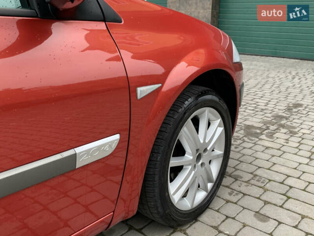 Рено Меган 2005 в Луцке на Automoto.ua Красный Рено Меган, объемом двигателя 2 л и пробегом 83 тыс. км за 4999 $, фото 7 на Automoto.ua