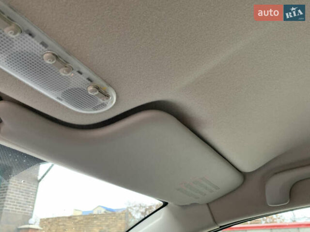 Рено Меган 2005 в Луцке на Automoto.ua Красный Рено Меган, объемом двигателя 2 л и пробегом 83 тыс. км за 4999 $, фото 91 на Automoto.ua
