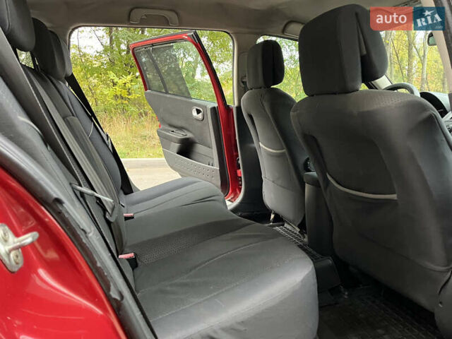 Красный Рено Меган, объемом двигателя 1.6 л и пробегом 215 тыс. км за 4000 $, фото 26 на Automoto.ua