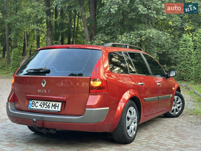 Красный Рено Меган, объемом двигателя 2 л и пробегом 304 тыс. км за 3800 $, фото 43 на Automoto.ua