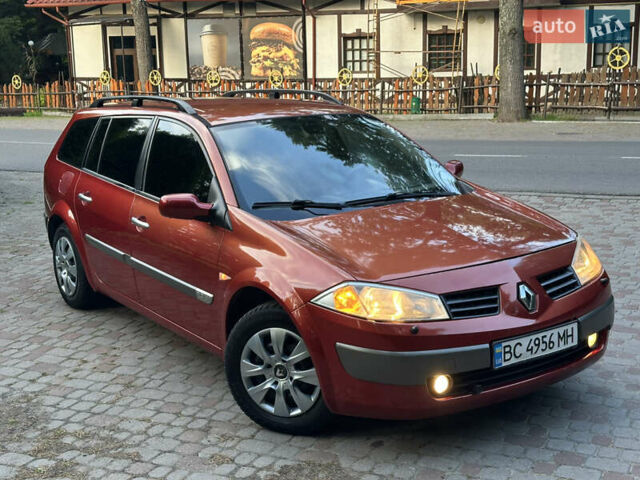 Красный Рено Меган, объемом двигателя 2 л и пробегом 304 тыс. км за 3800 $, фото 35 на Automoto.ua