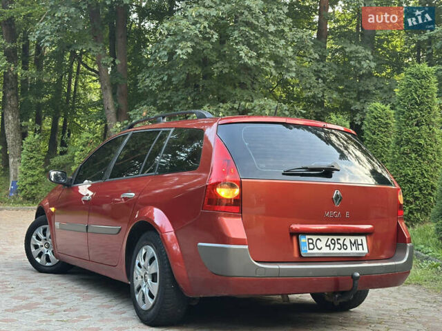 Красный Рено Меган, объемом двигателя 2 л и пробегом 304 тыс. км за 3800 $, фото 46 на Automoto.ua