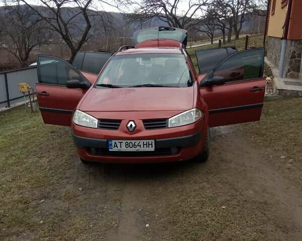 Красный Рено Меган, объемом двигателя 1.46 л и пробегом 320 тыс. км за 3900 $, фото 3 на Automoto.ua