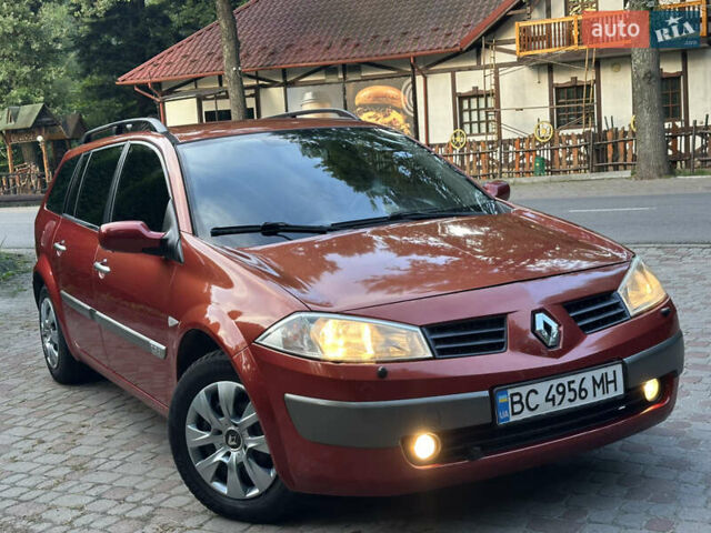 Красный Рено Меган, объемом двигателя 2 л и пробегом 304 тыс. км за 3800 $, фото 4 на Automoto.ua