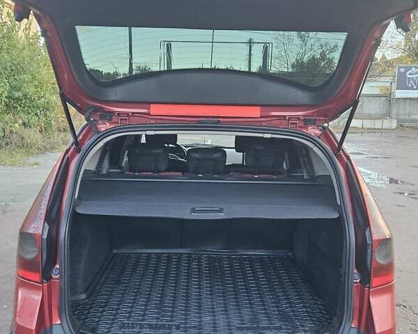 Красный Рено Меган, объемом двигателя 1.46 л и пробегом 331 тыс. км за 4200 $, фото 2 на Automoto.ua