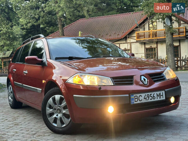 Красный Рено Меган, объемом двигателя 2 л и пробегом 304 тыс. км за 3800 $, фото 7 на Automoto.ua