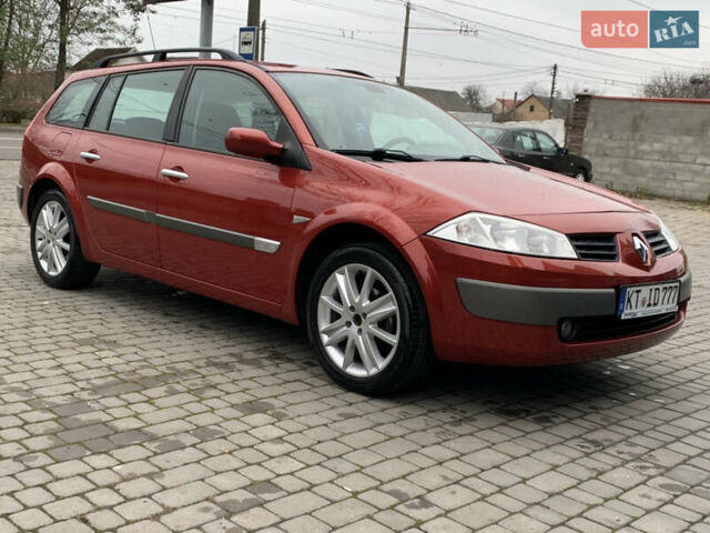 Красный Рено Меган, объемом двигателя 2 л и пробегом 83 тыс. км за 5350 $, фото 4 на Automoto.ua