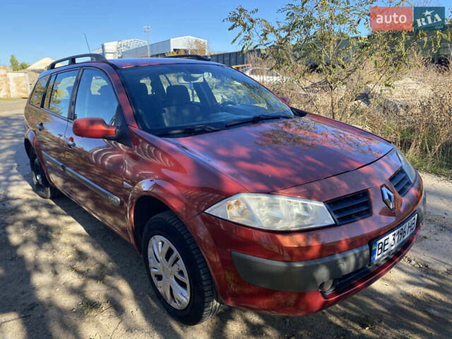 Рено Меган 2005 в Одессе на Automoto.ua Красный Рено Меган, объемом двигателя 1.6 л и пробегом 304 тыс. км за 3999 $, фото 1 на Automoto.ua
