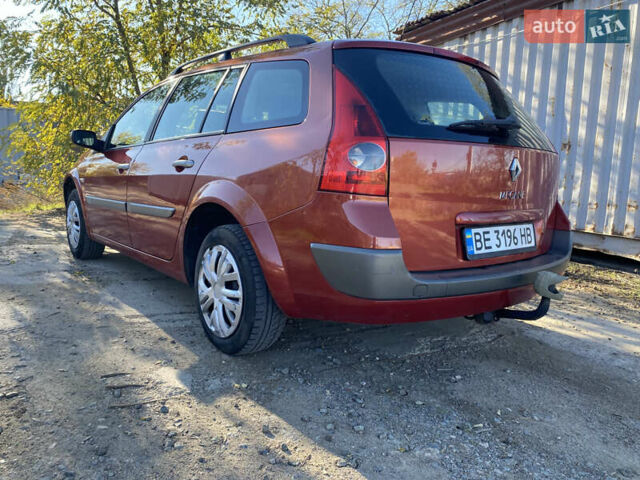Рено Меган 2005 в Одессе на Automoto.ua Красный Рено Меган, объемом двигателя 1.6 л и пробегом 304 тыс. км за 3999 $, фото 8 на Automoto.ua