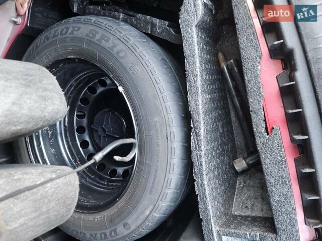 Красный Рено Меган, объемом двигателя 1.46 л и пробегом 331 тыс. км за 4200 $, фото 8 на Automoto.ua