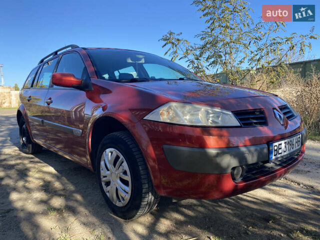 Рено Меган 2005 в Одессе на Automoto.ua Красный Рено Меган, объемом двигателя 1.6 л и пробегом 304 тыс. км за 3999 $, фото 10 на Automoto.ua