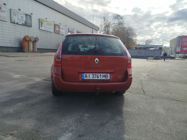 Рено Меган 2006 в Броварах на Automoto.ua Красный Рено Меган, объемом двигателя 1.6 л и пробегом 201 тыс. км за 5300 $, фото 3 на Automoto.ua