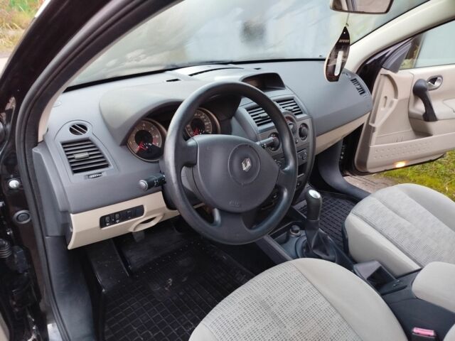 Червоний Рено Меган, об'ємом двигуна 1.6 л та пробігом 194 тис. км за 5000 $, фото 13 на Automoto.ua