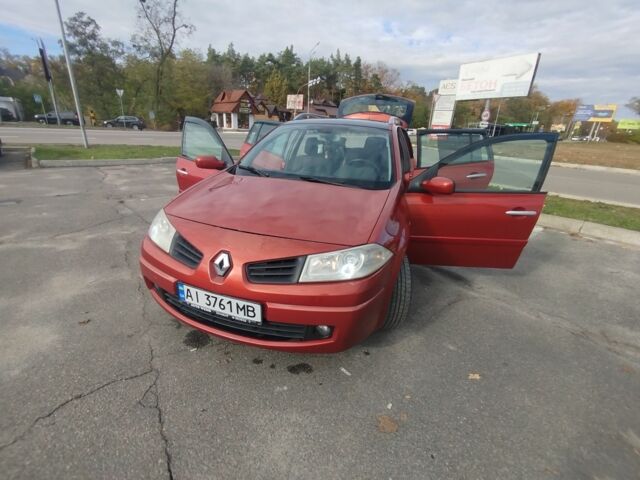Рено Меган 2006 в Броварах на Automoto.ua Красный Рено Меган, объемом двигателя 1.6 л и пробегом 201 тыс. км за 5300 $, фото 13 на Automoto.ua