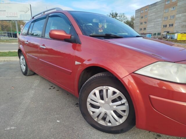 Рено Меган 2006 в Броварах на Automoto.ua Красный Рено Меган, объемом двигателя 1.6 л и пробегом 201 тыс. км за 5300 $, фото 21 на Automoto.ua