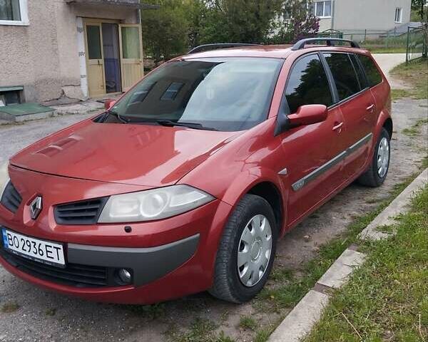 Рено Меган 2006 в Збараже на Automoto.ua Красный Рено Меган, объемом двигателя 1.6 л и пробегом 224 тыс. км за 4800 $, фото 3 на Automoto.ua