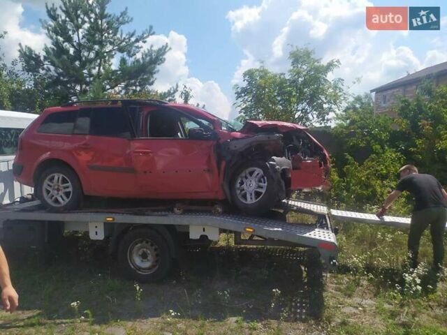 Красный Рено Меган, объемом двигателя 1.5 л и пробегом 260 тыс. км за 959 $, фото 2 на Automoto.ua