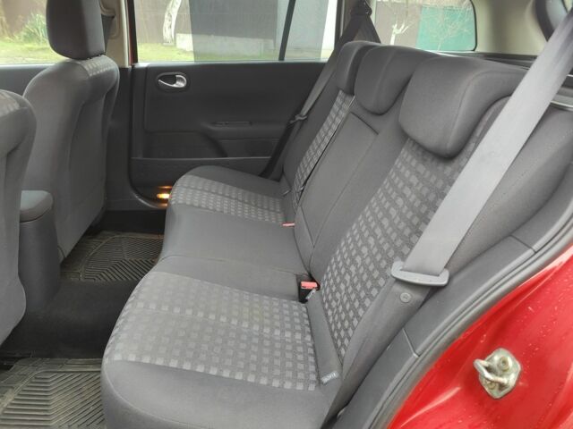 Красный Рено Меган, объемом двигателя 1.6 л и пробегом 108 тыс. км за 5150 $, фото 6 на Automoto.ua